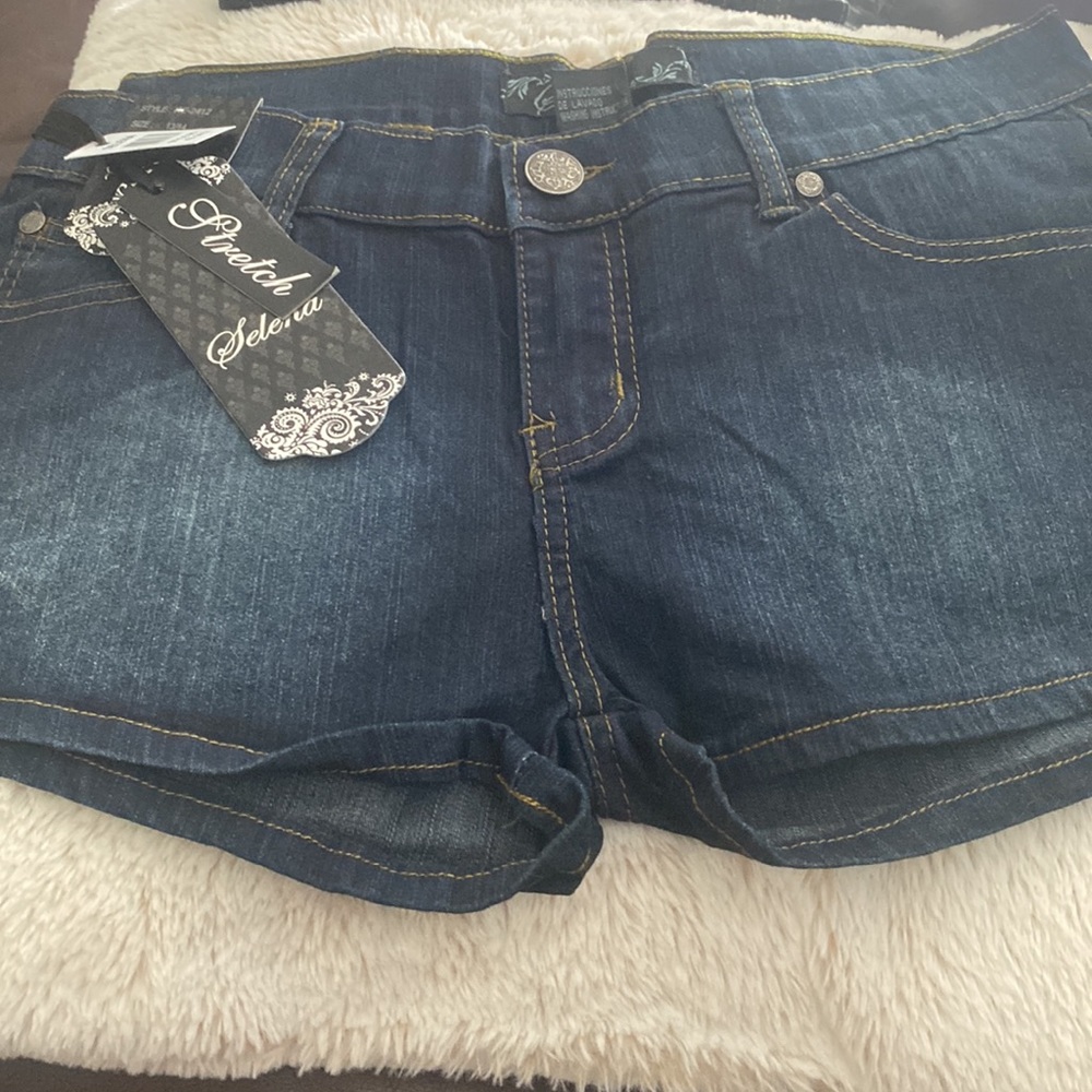 Shorts - Picture 2 of 2